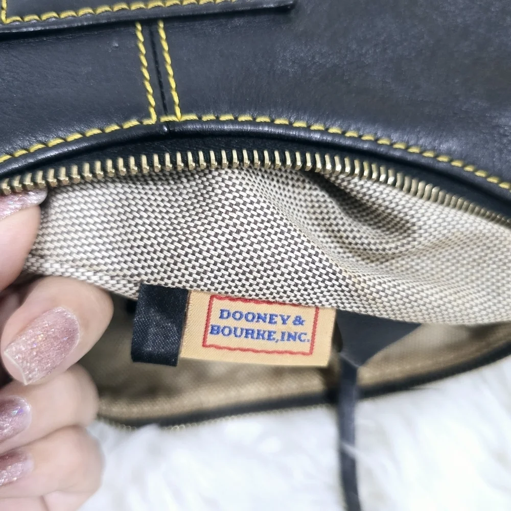 Dooney & Bourke Juliette Hobo Black leather bag
